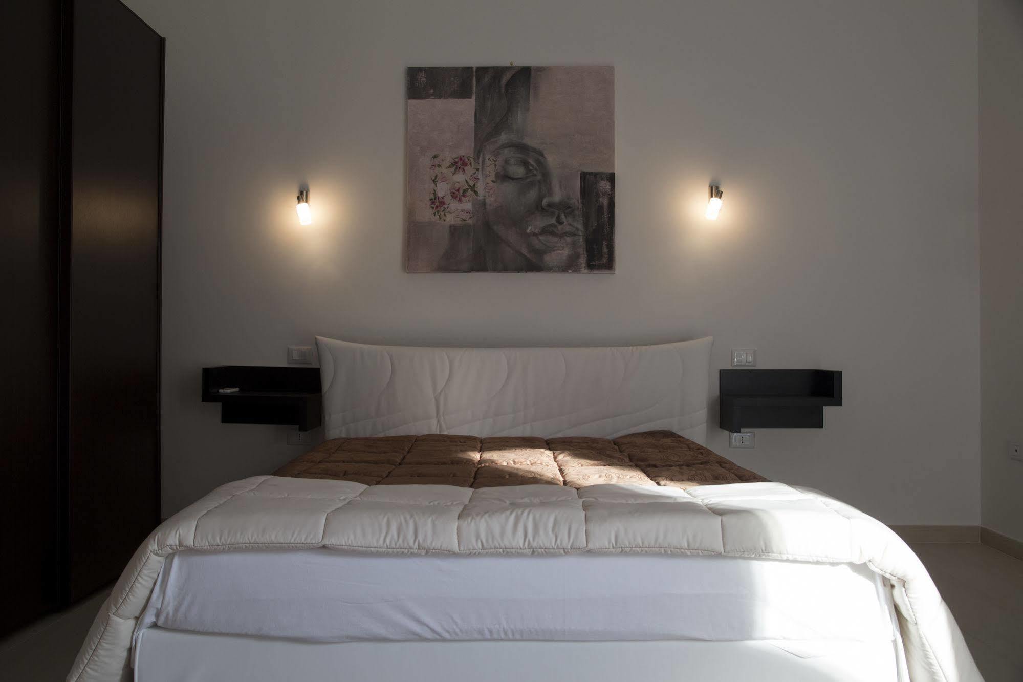 B&B Fiori Di Loto Corigliano d'Otranto Bagian luar foto
